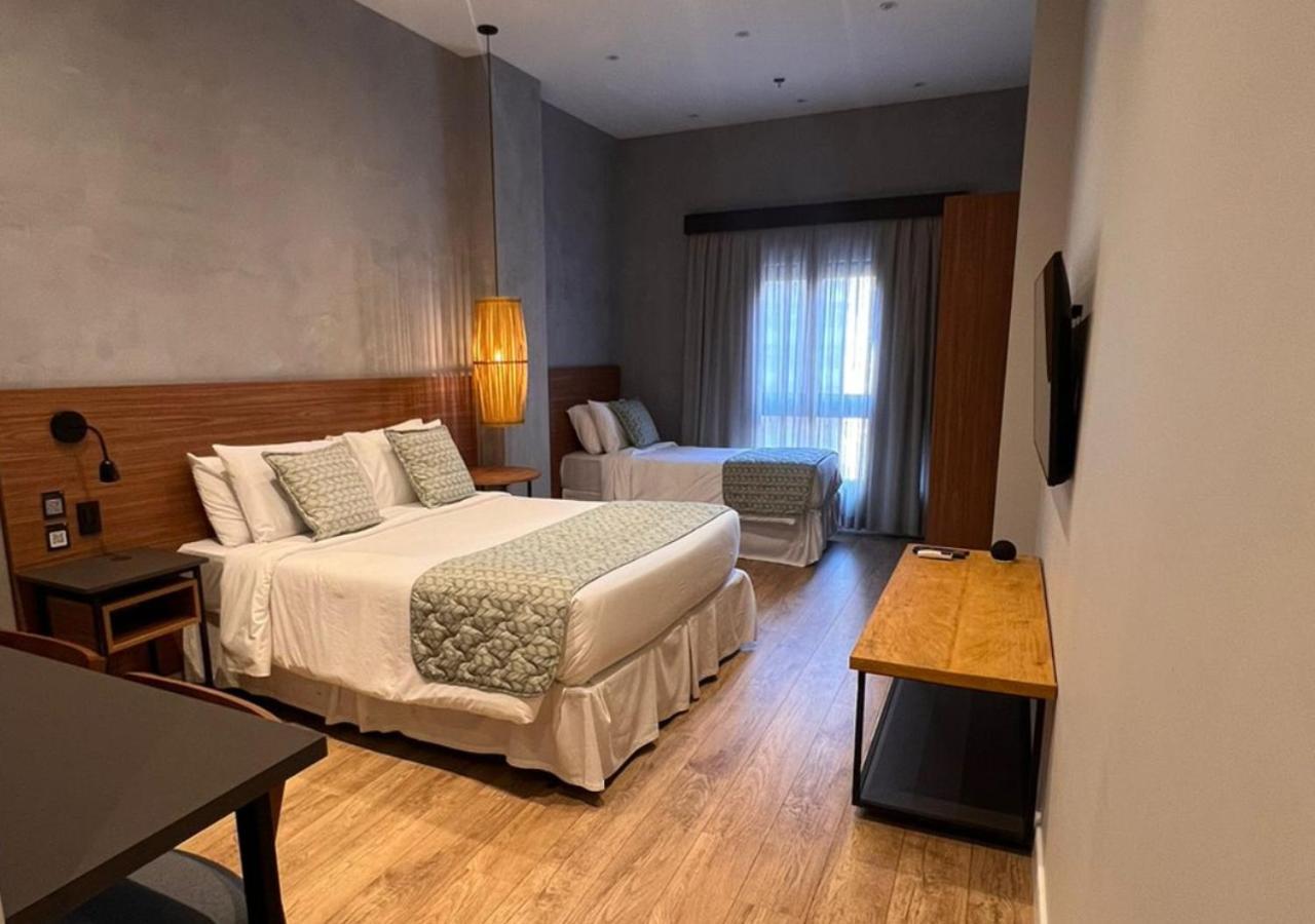 Kastel Petropolis Hotel ภายนอก รูปภาพ