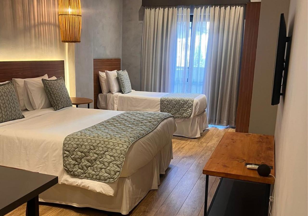 Kastel Petropolis Hotel ภายนอก รูปภาพ