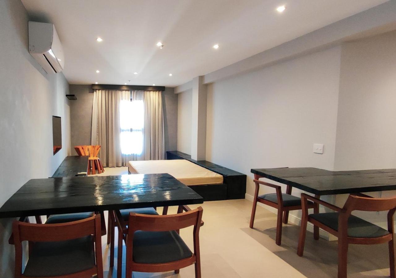 Kastel Petropolis Hotel ภายนอก รูปภาพ