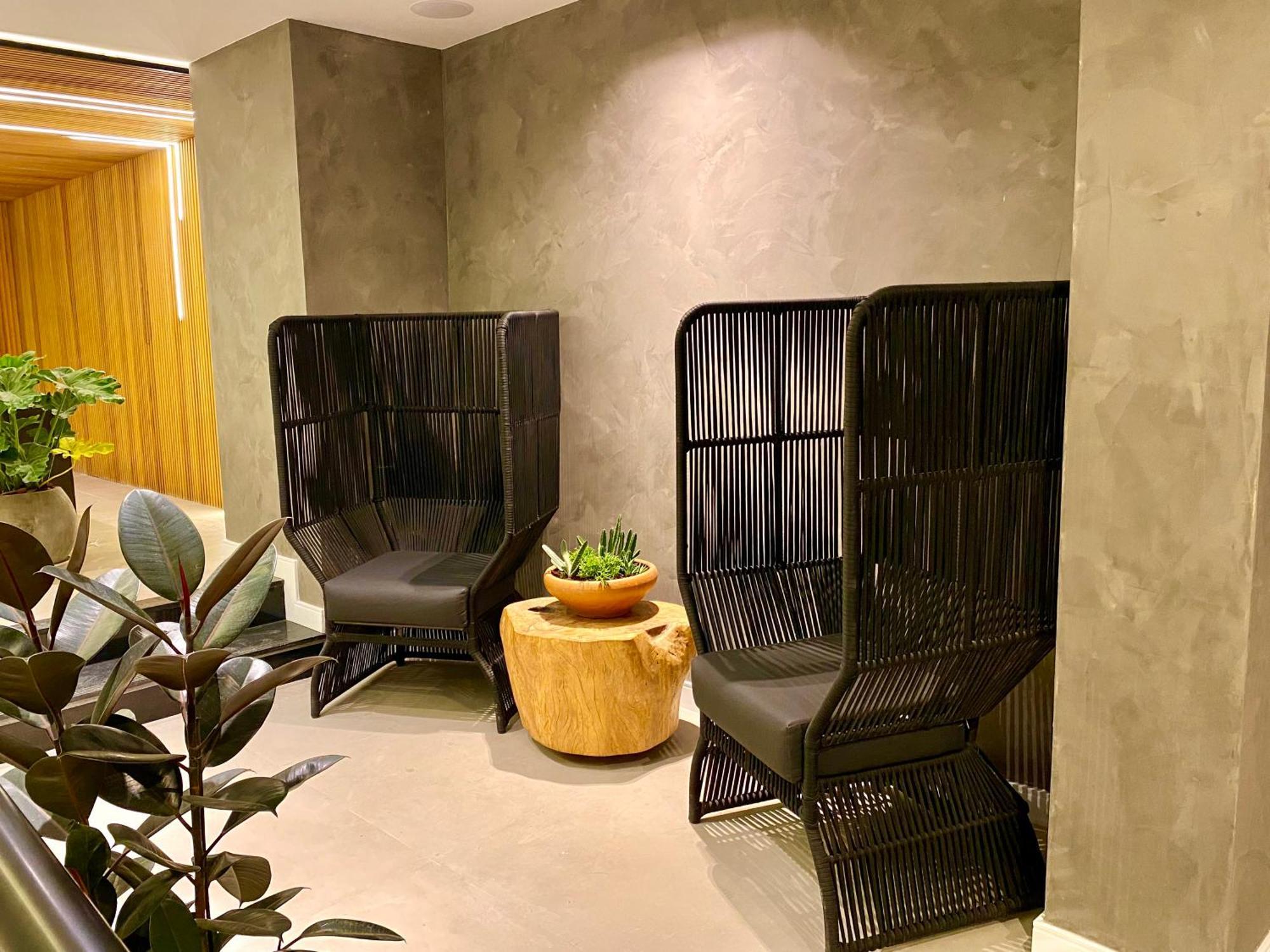 Kastel Petropolis Hotel ภายนอก รูปภาพ