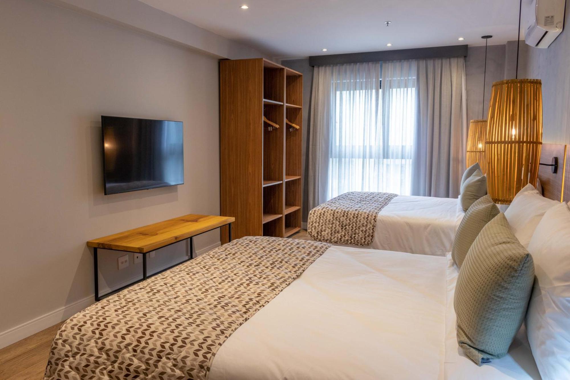 Kastel Petropolis Hotel ภายนอก รูปภาพ