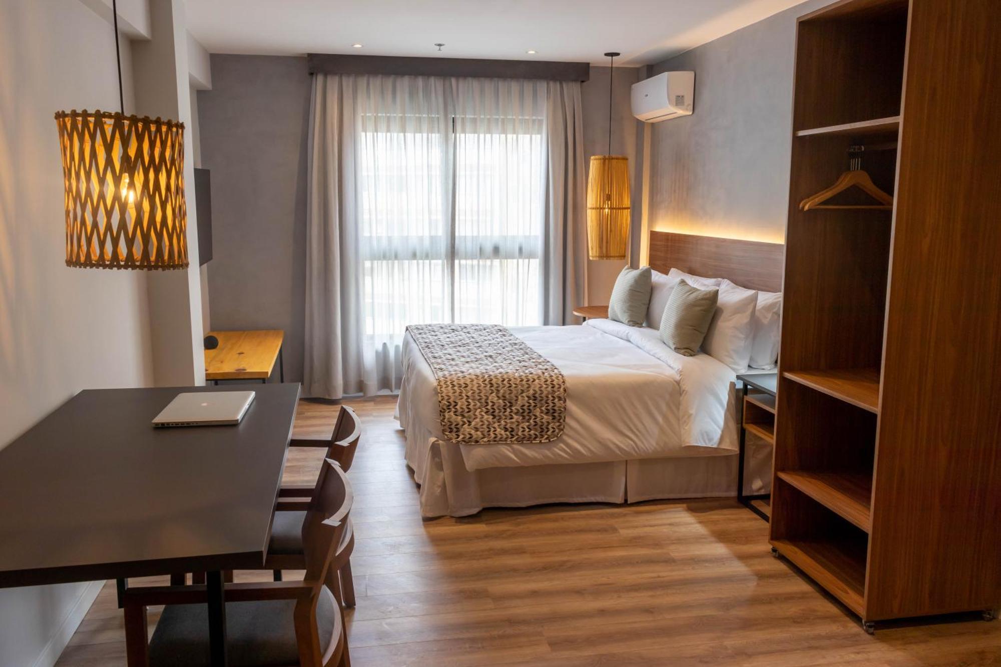Kastel Petropolis Hotel ภายนอก รูปภาพ